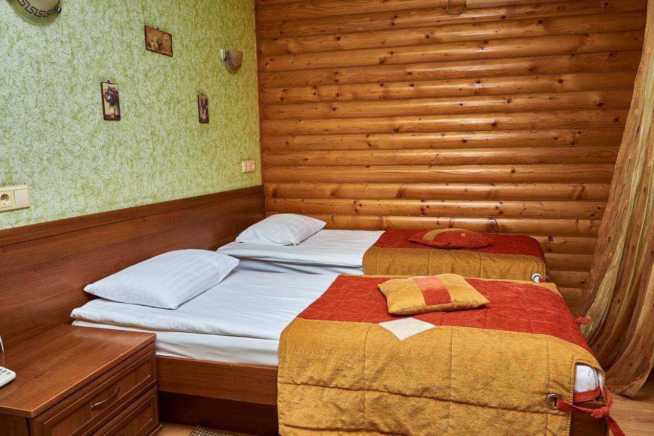 Hotel Gostiniy Dvor Non-Stop Jersón Exterior foto